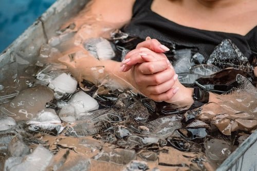 Eisbaden Vorbereitung: So bereitest du dich optimal auf dein Eisbad vor - Cold Club